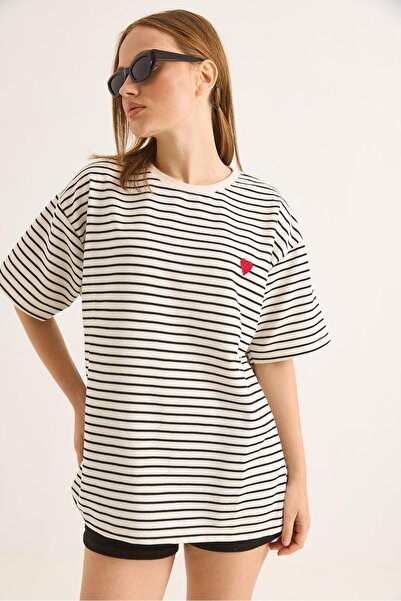 İKLİM LİFE Μπλουζάκι με ρίγες με κέντημα καρδιάς O oversized