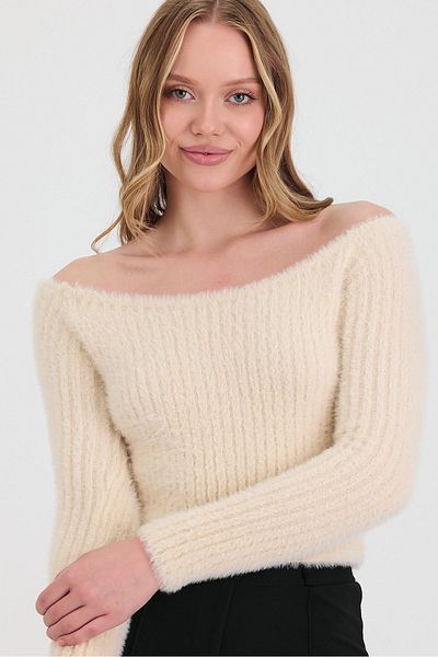 odelon Women's Bearded Off-The-Shoulder Knitwear Sweater Ecru