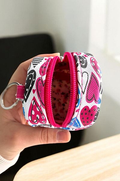 TAKIŞTIR Mixed Color Heart Figured Keychain / Wallet
