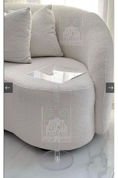 Alwan antiques and frames طاولة اكريليك ارتفاع 55سم عرض 24سم