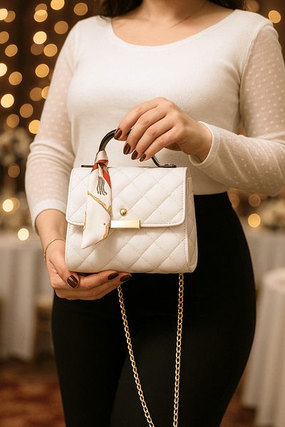 Zerenyus Zoje White Zippered Shoulder Bag