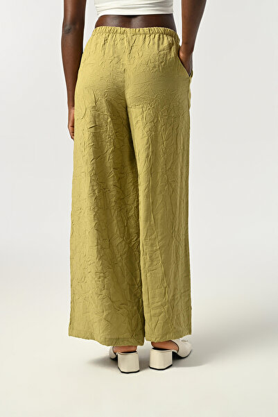 Orfeo Negro Women's Elastic Waist Loose Leg Crinkle Fabric Solid Color Pants