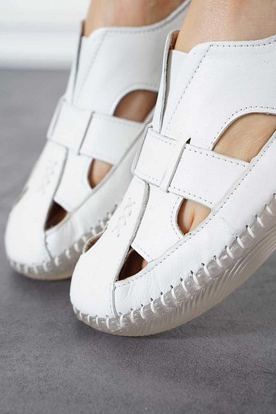 Moda Pie Pantofi de dama din piele naturala Qato Window piele alba