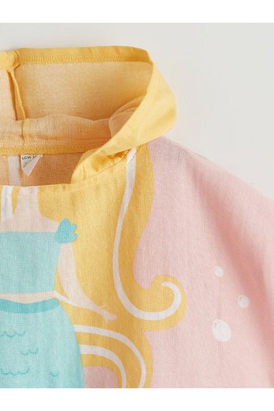 LC Waikiki Lcw Baby Pink Printed Baby Girl Poncho Towel