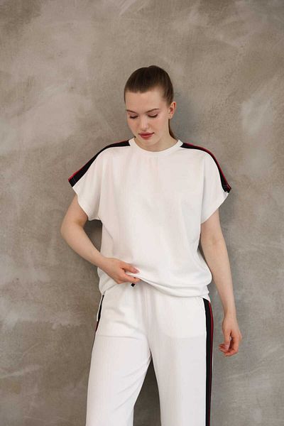 02Lady Fashion TEXTURA MOALE DETAIL DUNĂ CU PICIOARE LĂRĂȚI MODAL PANTALON SCURT DE ANTRENAMENT