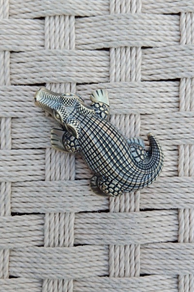 İZMİR ASKERİ MALZEME Bronz Renkli Crocodile Alligator Timsah Kabartmali Manye...