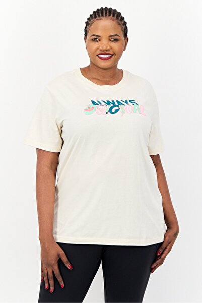 adidas تي شيرت نسائي خارجي بأكمام قصيرة ومقاس كبير، كريمي