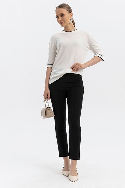 SOFT Stylish Slim Short-Sleeved Knitwear Blouse with a Drop Detail at the Neckline and Sleeves Black Stripe