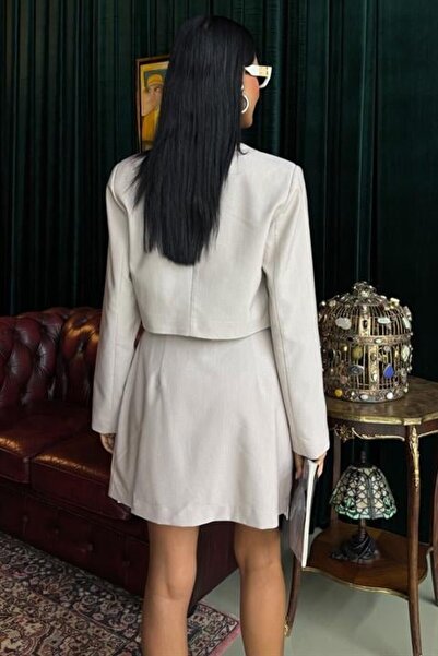 Lijuri Eyesof Crop Jacket and Pleated Skirt Garnished Suit 10111