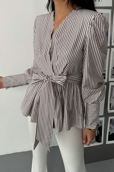 leyla sanat sanata yeni bir bakış açısı Leyla Sanat a New Perspective on Art Dotted Bound Detail Double Breasted Poplin Shirt - Brown