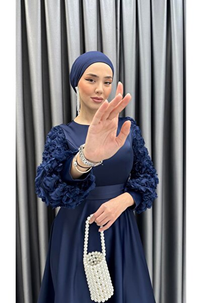 MERVE TESETTÜR ROCHIE DE SEARĂ CU MÂNĂLE ȘI TIVUL CU ROSE