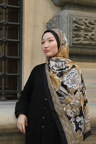 Pull Scarfs Magnolia Pattern Shawl - Gold