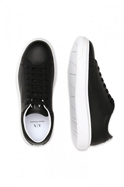 Armani Exchange Leather sports shoes XUX123