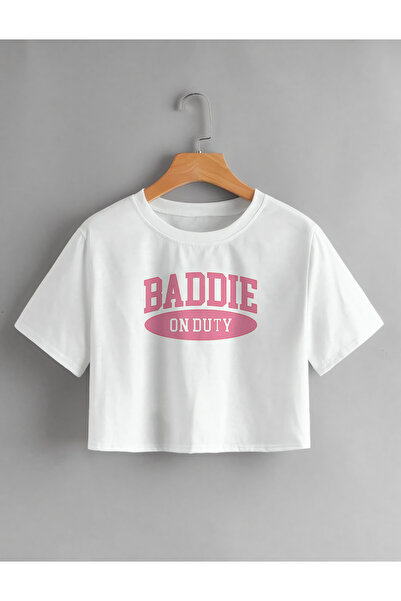SVART WEAR Γυναικείο Crop T-shirt με σχέδιο Baddie on Duty