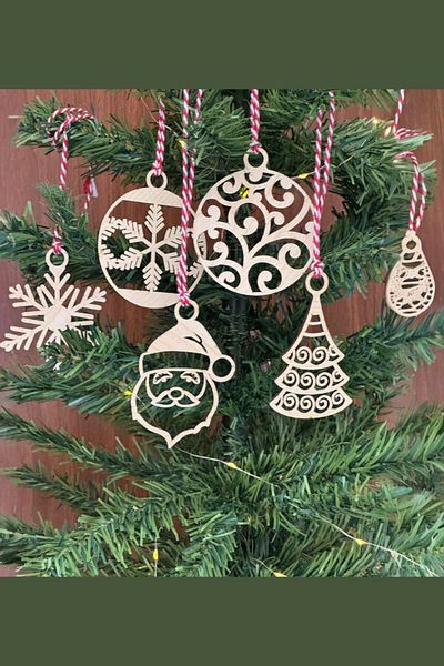 Mu Art Ahşap Mrt 6 Pieces Red and White Drawstring Santa Claus and Snowflake Model Wooden Christmas Tree Ornament