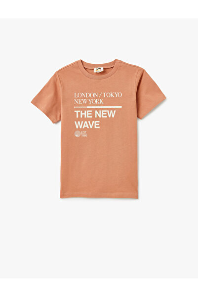 Koton تي شيرت قطني بأكمام قصيرة وياقة دائرية وطبعة شعار