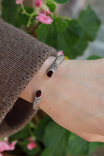 Midyat Nurtaş Gümüş Yakut Taşlı Yöresel İşlemeli 925 Ayar Saf Gümüş Kadın Bil...