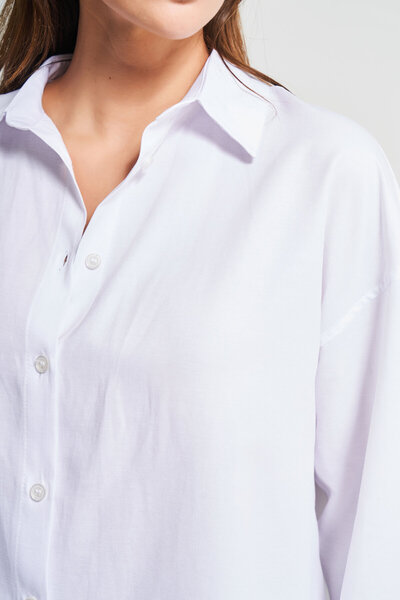 its basic Cămașă oversize pentru femei de culoare albă s5-2 100% bumbac