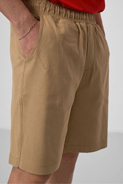 TOMMY LIFE Σκούρο μπεζ Standard Fit υφαντό ελαφρύ εύκαμπτο ανδρικό σορτς Chino - 81290