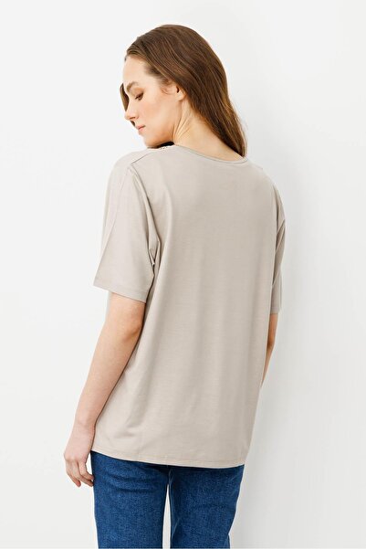 Desen Triko Women's V-Neck Collar Stoned Combed Cotton T-Shirt Beige