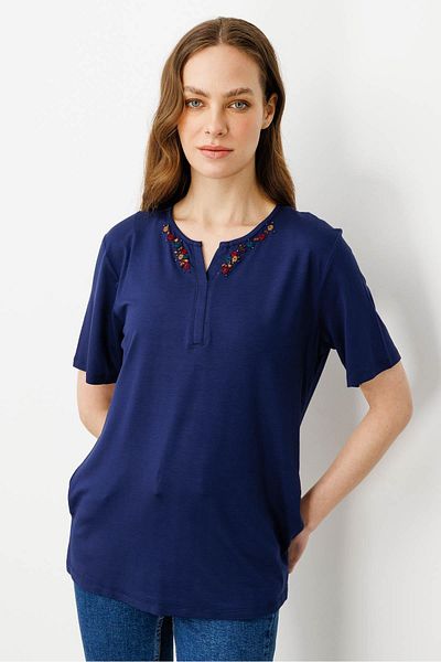 Desen Triko Women's Open Collar Embroidered T-Shirt Navy Blue