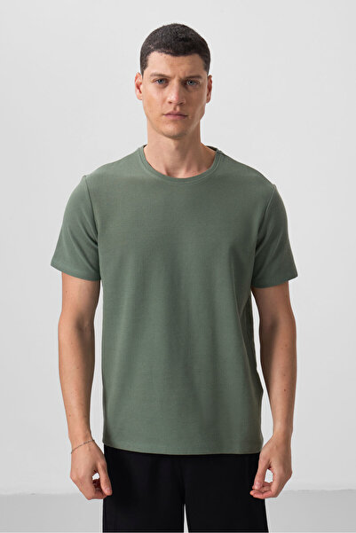 TOMMY LIFE Comfortable Form Basic Men's T-Shirt with Textured Green Surface - 88436