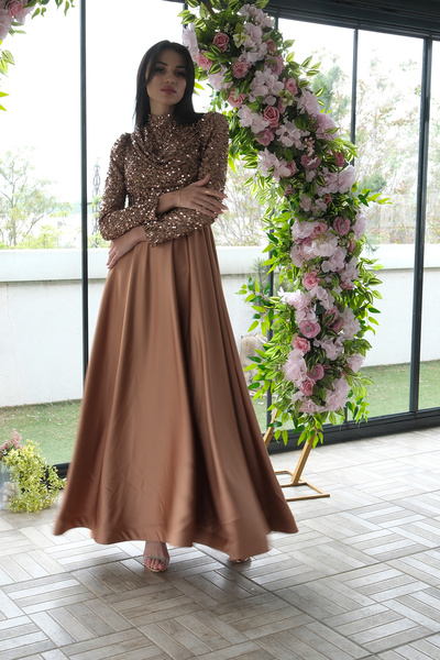 Feminist Drapeli Payet Üst Detaylı Eteği Saten Tesettür Abiye Gold 6502504