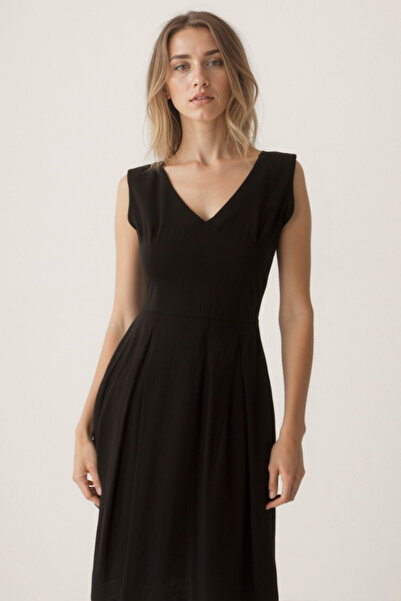 Vitrin V-Neck Belted Crinkle Fabric Midi Dress