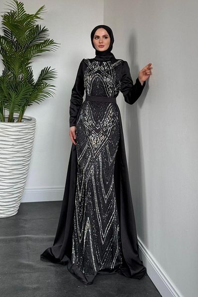MERVEN AKYÜZ Βραδινό Σατέν Φόρεμα Carmelita Cape Μαύρο