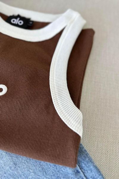 Butik Gardrop Bluză cu guler cu șalter, echivalent cu mărci, maro amar