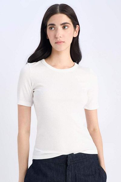DeFacto Νέα σεζόν Slim Fit Slim Fit Crew Neck Basic Απλό Twill Κοντό μανίκι