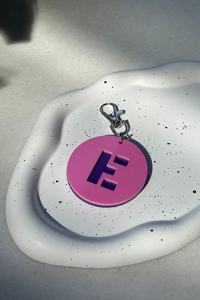 klovi Letter Bag Charm Keychain Accessory