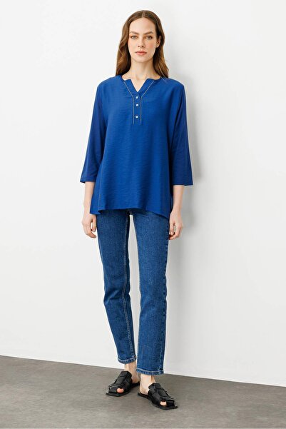 Desen Triko Γυναικεία μπλούζα με ανοιχτό γιακά με κουμπιά μπροστά Indigo