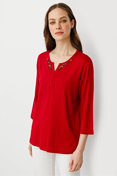 Desen Triko Kadın Açma Yaka Nakış İşlemeli Penye Bluz Kırmızı