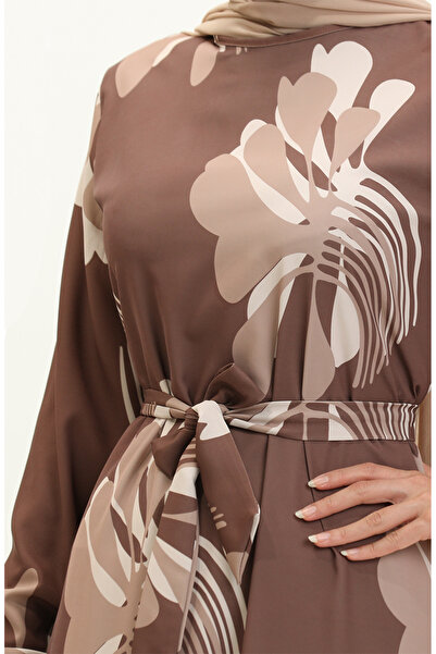 sefamerve Dijital Baskılı Büzgülü Elbise 1114-03 Kahverengi Vizon