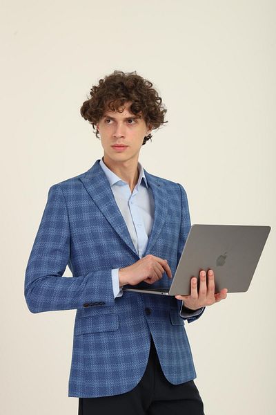 AGUSTİNİ Navy Blue Color, Checkered Pattern, Two Buttons Double Slit Pointed Collar Slim Fit Pattern |   Agustini