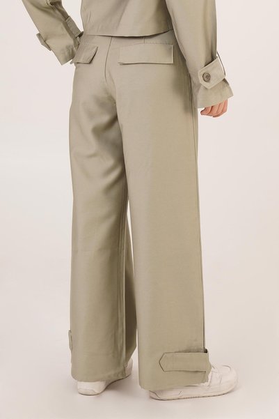 Hipo Trend Leg Stripe Detailed Pencil Gabardine Trousers Green