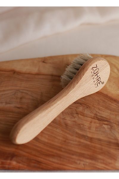 ZÜHRE THERAPY Horsehair Facial Brush - Zühre Therapy