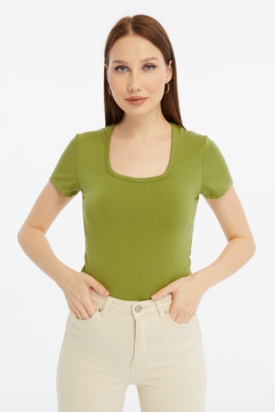 LAENT بلوزة نسائية ذات ياقة مربعة وأكمام قصيرة باللون الأخضر الزيتي