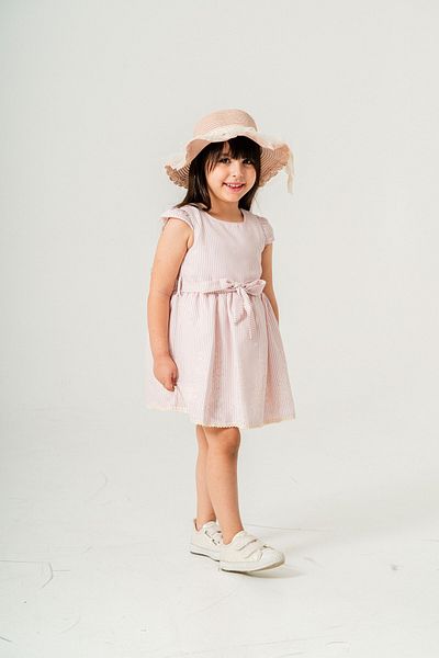 voyyo kids baby ROCHIE DE VARĂ PENTRU FETE, ROCHIE DE SĂBĂTORI ELEGANTĂ CU DETALII FESTO, CĂPTUȘITĂ PĂLĂRIE DE VARĂ
