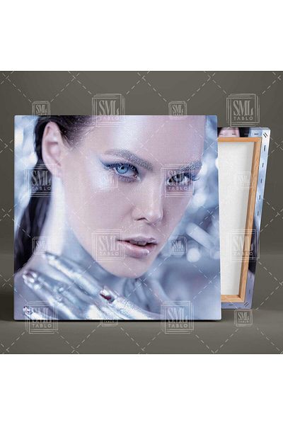 SML TABLO Ice Queen Silver Glitter Μακιγιάζ Μπλε μάτια Μοντέλο Μακιγιάζ Σαλόνι Ομορφιάς Τετράγωνος Πίνακας Καμβά