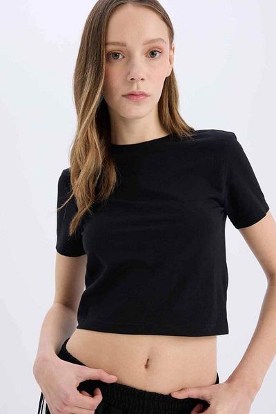 DeFacto New Season Cool Fitted Crew Neck Basic Plain Short Sleeve T-Shirt