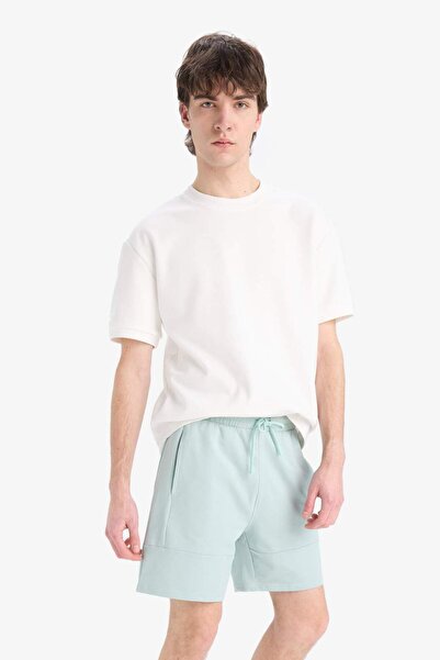 DeFacto Slim Fit Dar Kesim Dar Paça Basic Düz Şort B8674AX25SP