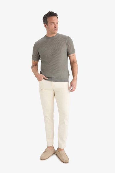 DeFacto Πλεκτό μπλουζάκι με κοντό μανίκι Standard Fit Crew Neck E3255ax25sm