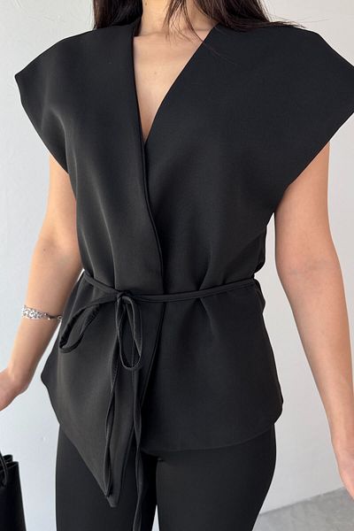 Cappmoda Ckt-12448 Black Lined Vest with Binding Detail