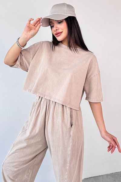 Cappmoda TKM-0057 Μπεζ Crop T-Shirt Φαρδύ παντελόνι Σετ δύο τεμαχίων