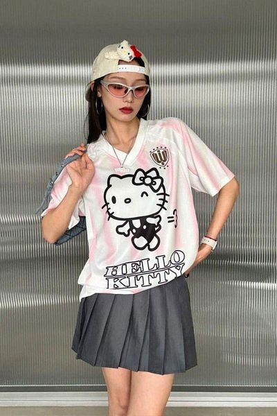 Köstebek Pink Striped V-Neck Hello Kitty Whoosis Unisex T-Shirt