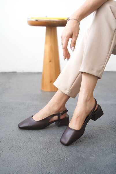 MODAADAM Γυναικεία παπούτσια με τακούνι Pogba Y Court Καφέ-Δερμάτινο