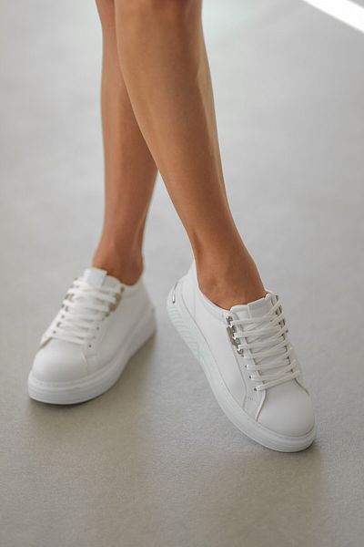 selinshoes Tiana Round Mold Thick Heeled Women's Sneaker with Accessories - Silver
