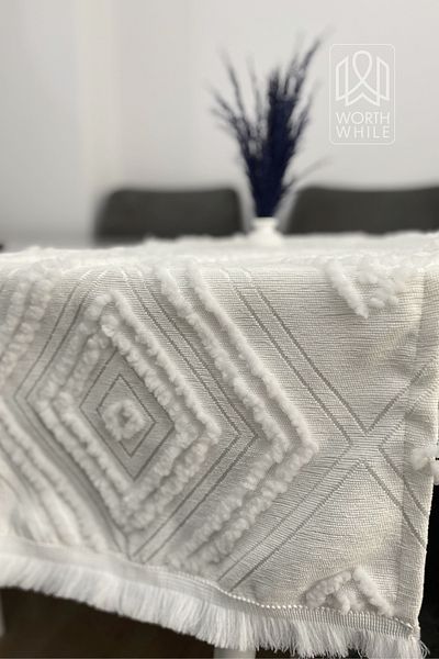 WorthWhile Julia Pompom Textured Fringed Runner 40X140 cm 1 Piece